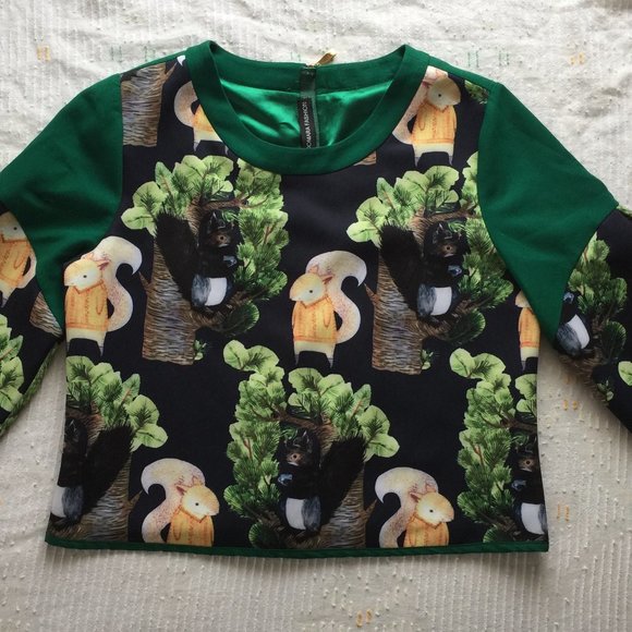 Ludomara Ladies Top Medium/Small - Lots of Charm and Character - Picture 2 of 16